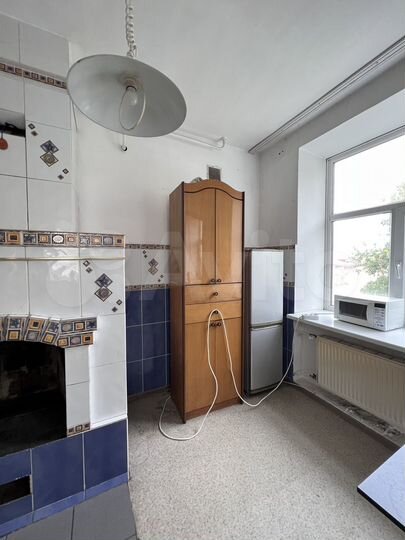 2-к. квартира, 60 м², 2/4 эт.