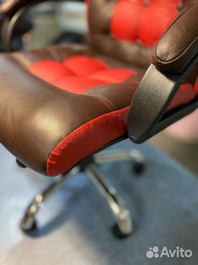 Компьютерное кресло