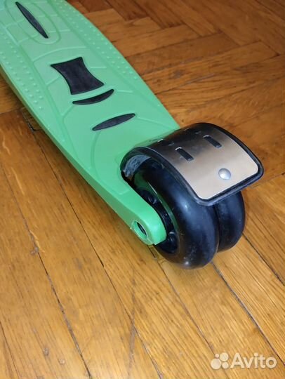 Самокат трехколесный Cliff 026S