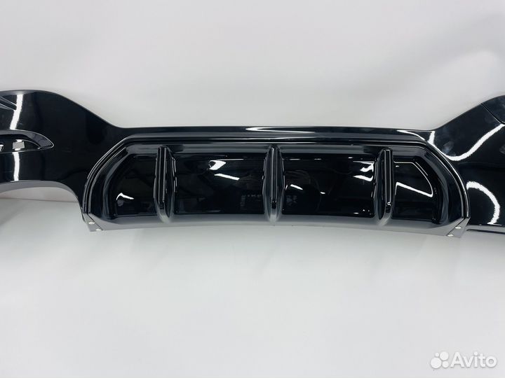 Диффузор BMW F20 рестайлинг М пакет 2*0 глянец