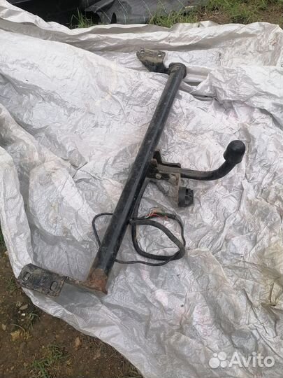 Фаркоп на geely emgrand ec7