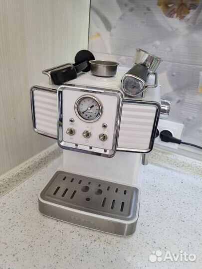 Кофемашина рожковая polaris