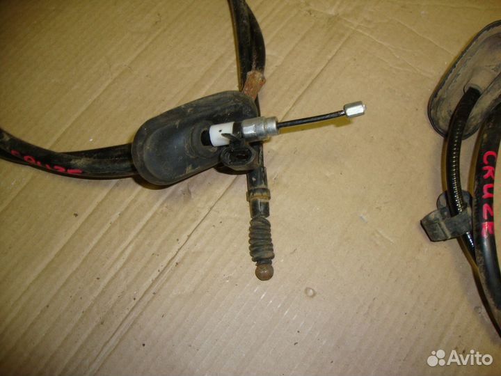 Троса стояночного тормоза комплект Chevrolet Cruze
