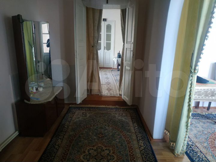 Дом 300 м² на участке 4 сот.