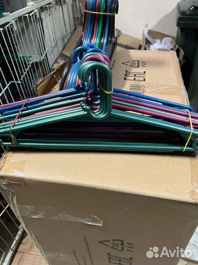 Вешалки плечики