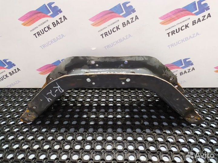 Траверса рамы поперечная Renault Magnum