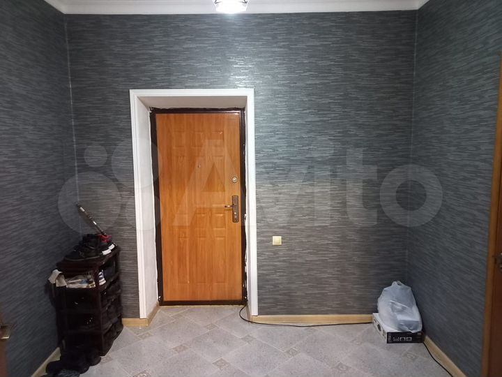 2-к. квартира, 85 м², 6/6 эт.