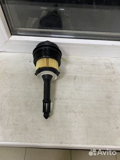 Mercedes-Benz A2701800300 Крышка масляного фильтра