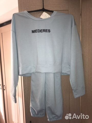 Спортивный костюм новый легкий