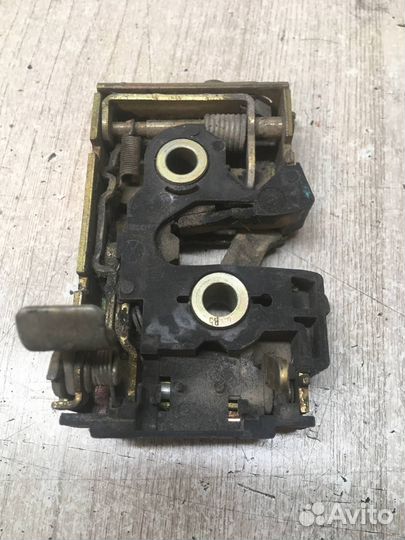 Б/У Замок двери задней левой#001