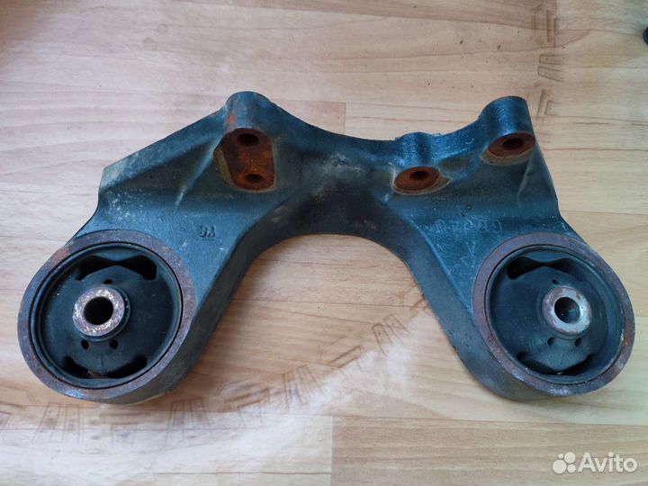 Подушка редуктора задняя suzuki grand vitara