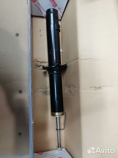 Амортизатор передний honda CR-V 2.0 16V 95