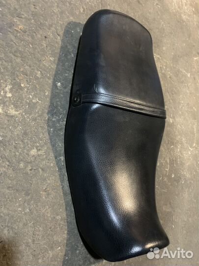 Сиденье Kawasaki ZZR 400 2