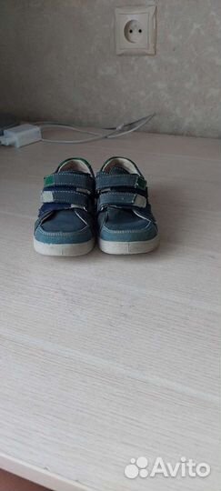 Кроссовки детские для мальчиков 25