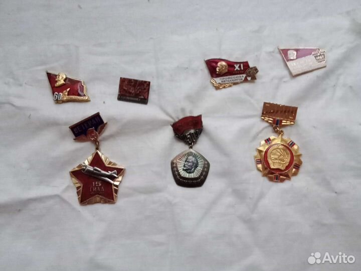 Значок тяжёлый