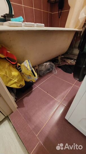 Демонтировать и вывезти чугунную ванну