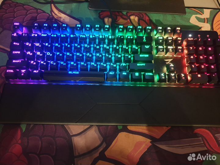 Игровая механическая клавиатура