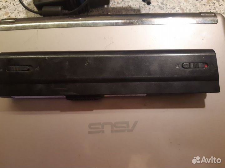 Нетбук asus