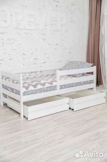 Детская кровать из массива березы