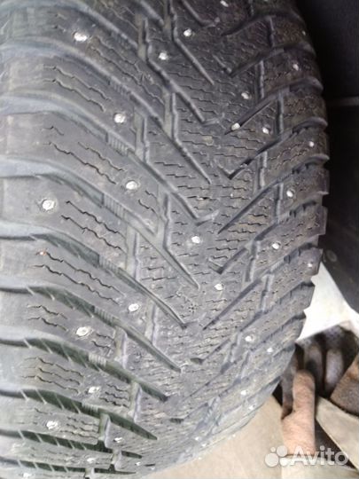 Nokian Tyres Hakkapeliitta 8 SUV 285/60 R18 116T