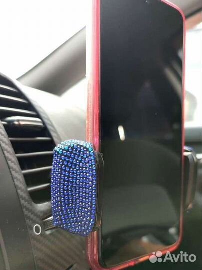 Держатель для телефона в машину