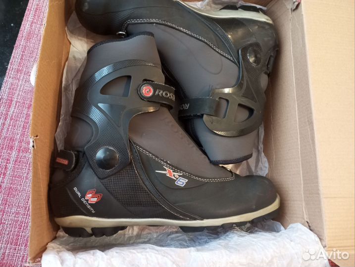 Лыжные ботинки коньковые rossignol x6 nnn 42EU