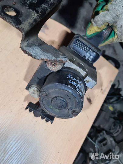 Блок ABS Hyundai Santa Fe 2008