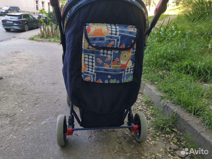 Детская коляска прогулочная с перекидной ручкой