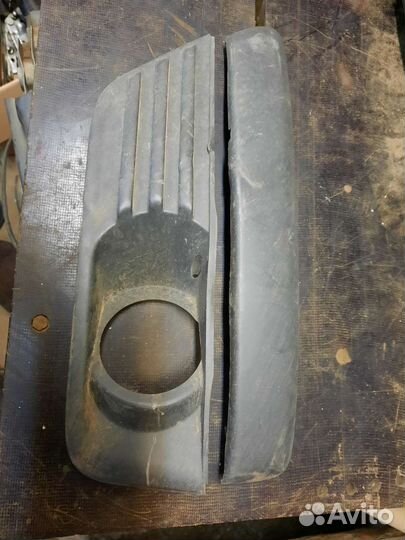 Накладка птф, бампера левая Ford Focus 2