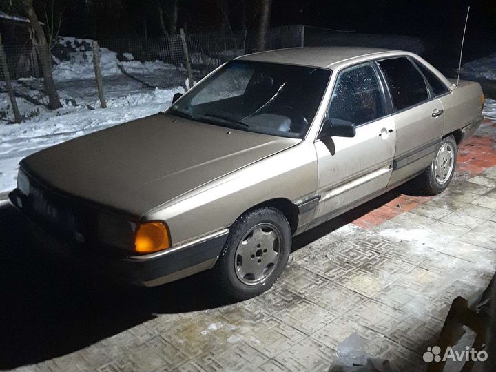 Audi 100 1.8 МТ, 1986, 400 000 км