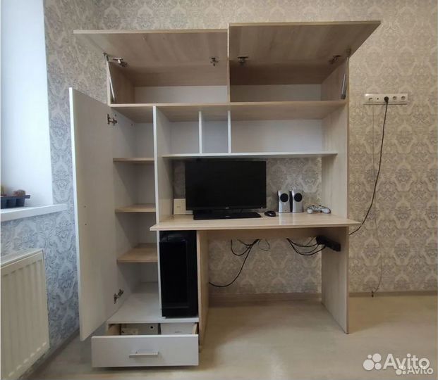 Стол компьютерный