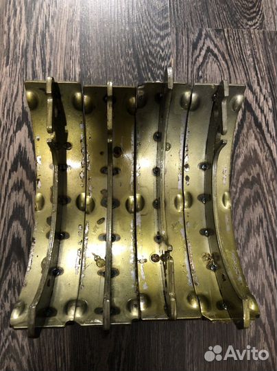 Колодки задние на Гранту