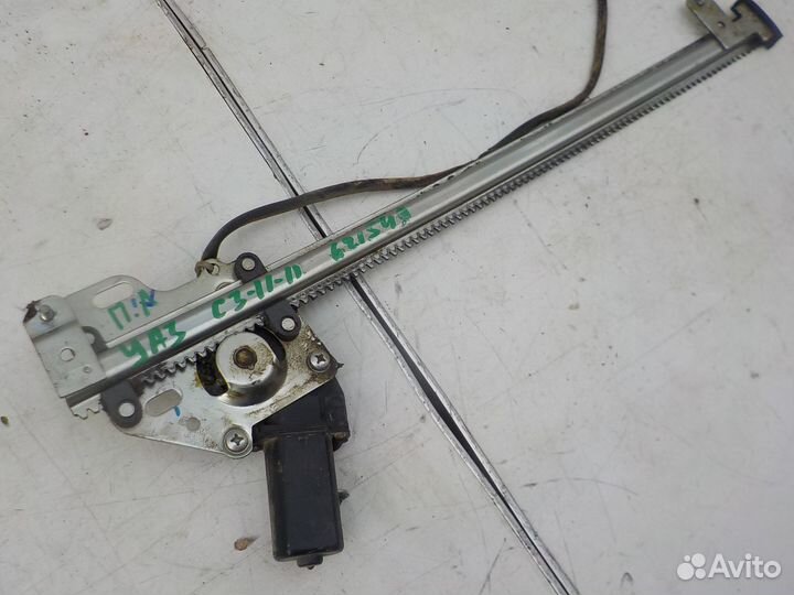 Стеклоподъемник УАЗ PicKup 2016