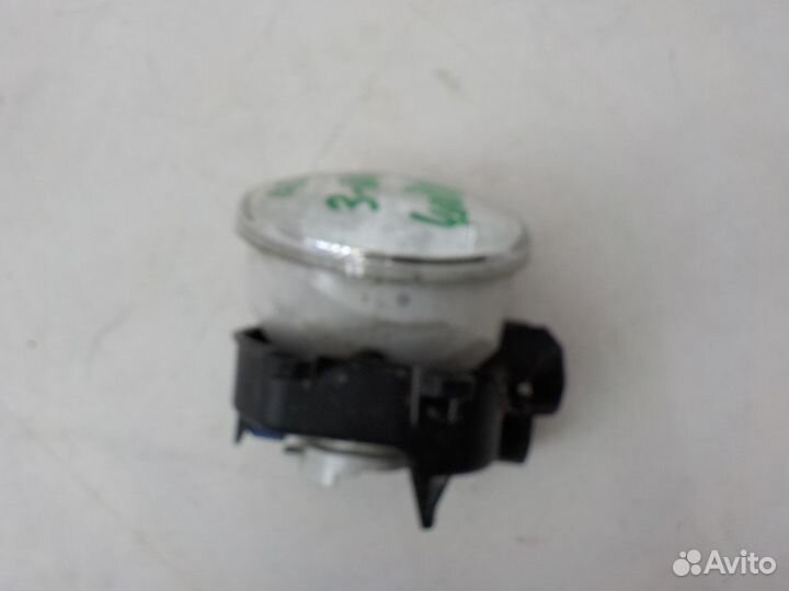 Птф левая Toyota Land Cruiser 200 2008