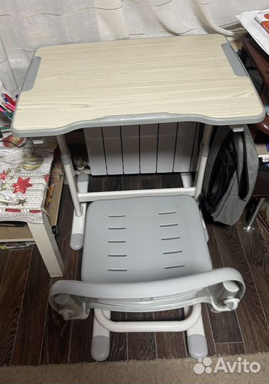 Школьная парта растущая