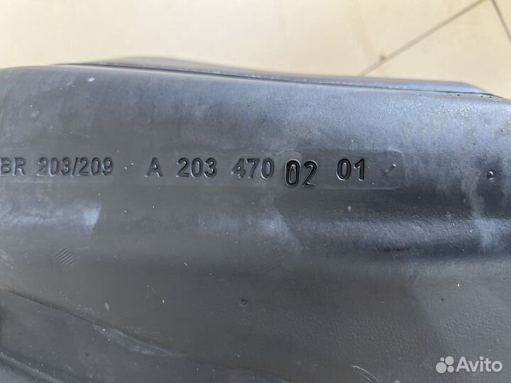 Бензобак Mercedes W203