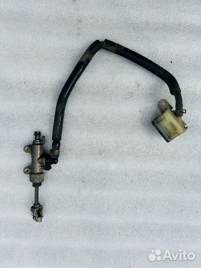 Honda CB1000 92 задний тормозной цилиндр