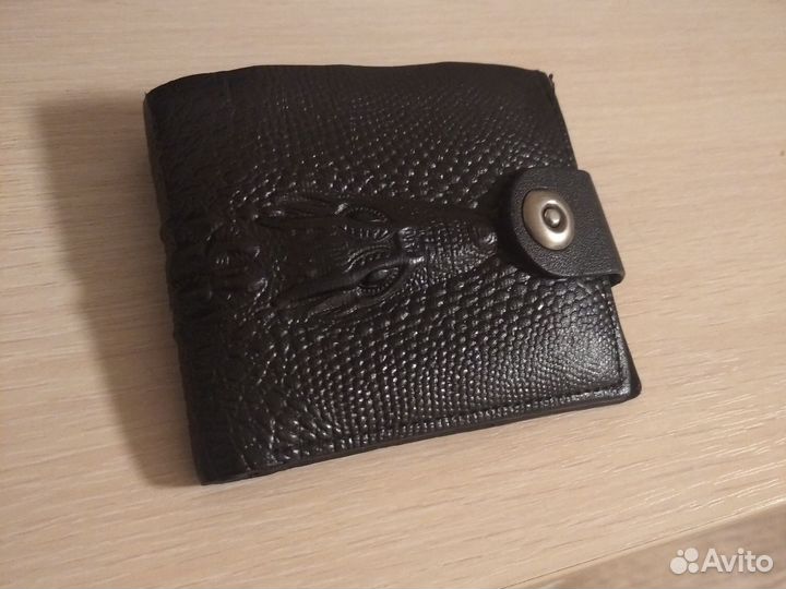 Кошелек чёрный кожаный
