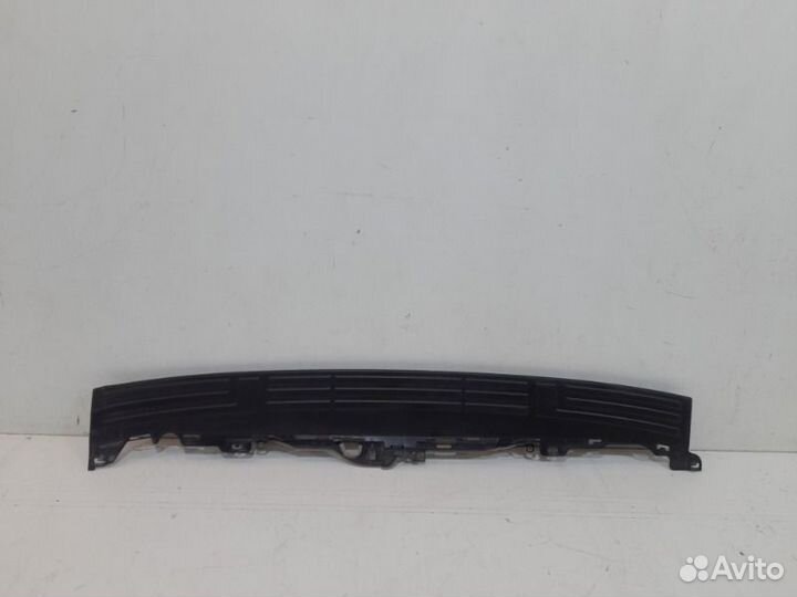 Накладка бампера задняя Toyota Land Cruiser 150