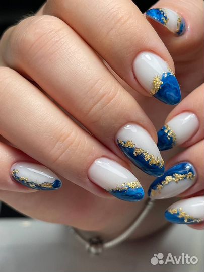 Маникюр, педикюр 