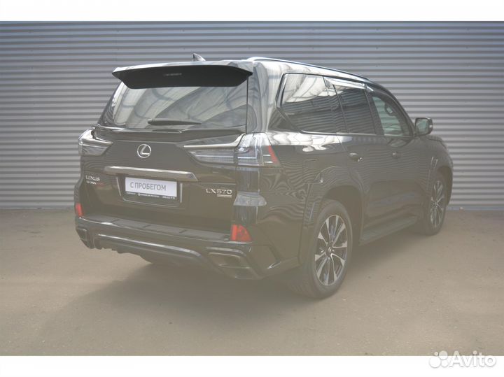 Lexus LX, 2021