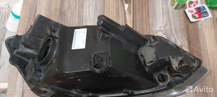 Фара левая на фольксваген поло седан 14 г