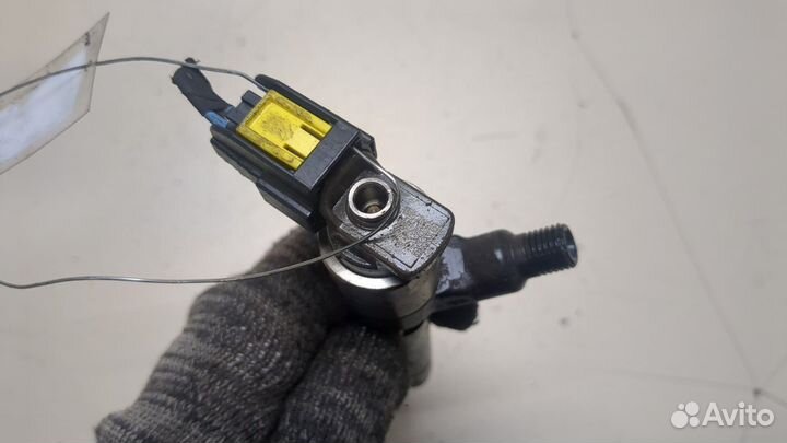 Форсунка топливная Opel Insignia