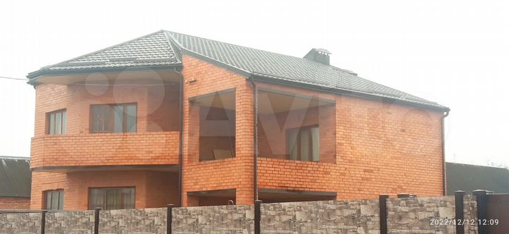 Дом 340 м² на участке 7,5 сот.