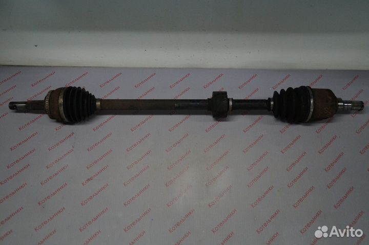 Nissan 39100-BN815 Вал приводной, правый