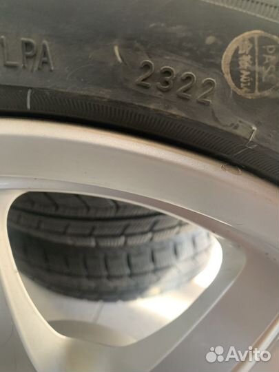 R17 Grenlander Winter GL868 225/50, PCD 5x112 DIA 60