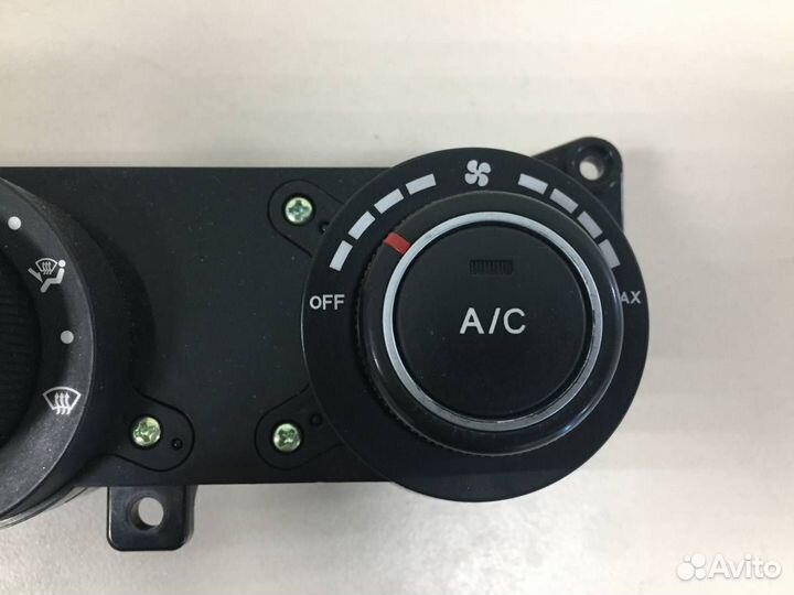 Блок управления отопителем Kia Ceed ED 2007-2012