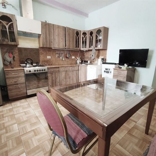 2-к. квартира, 83 м², 3/6 эт.