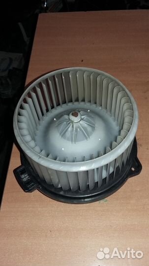 Мотор печки на Honda Airwave (Хонда Эйрвэйв) GJ1