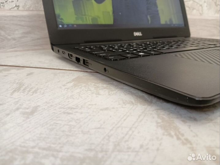 Мощный Dell i5 8250u 8гб Full HD